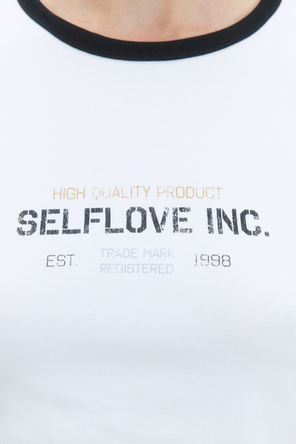 Футболка-топ с надписью и контрастной окантовкой - цвет белый - 6