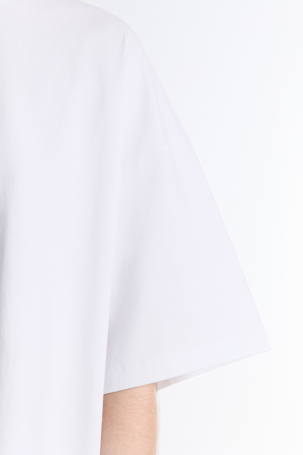 Футболка oversize с принтом-абстракцией - цвет белый - 6