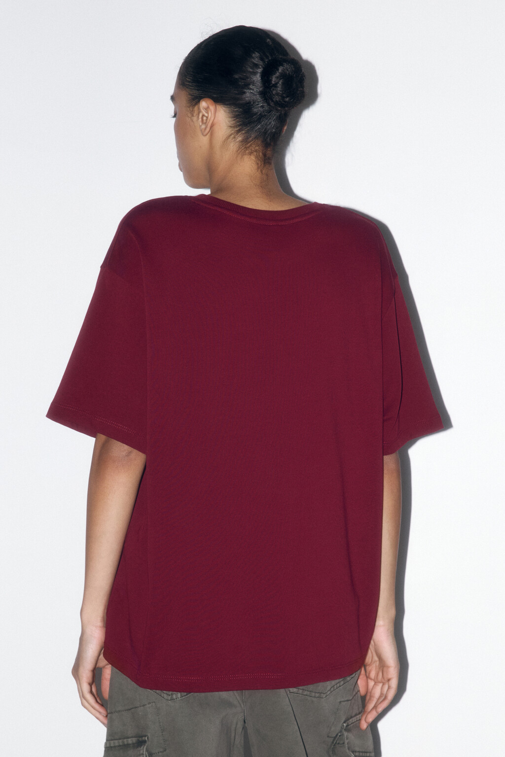 Футболка oversize из плотного трикотажа - цвет бордовый - 4