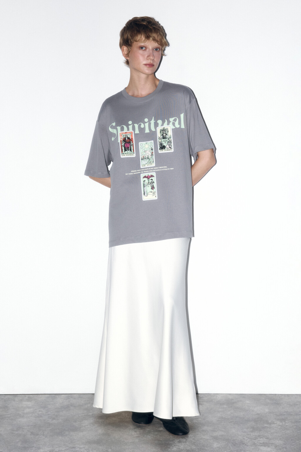 Футболка хлопковая с принтом в стиле таро - цвет серый - 5