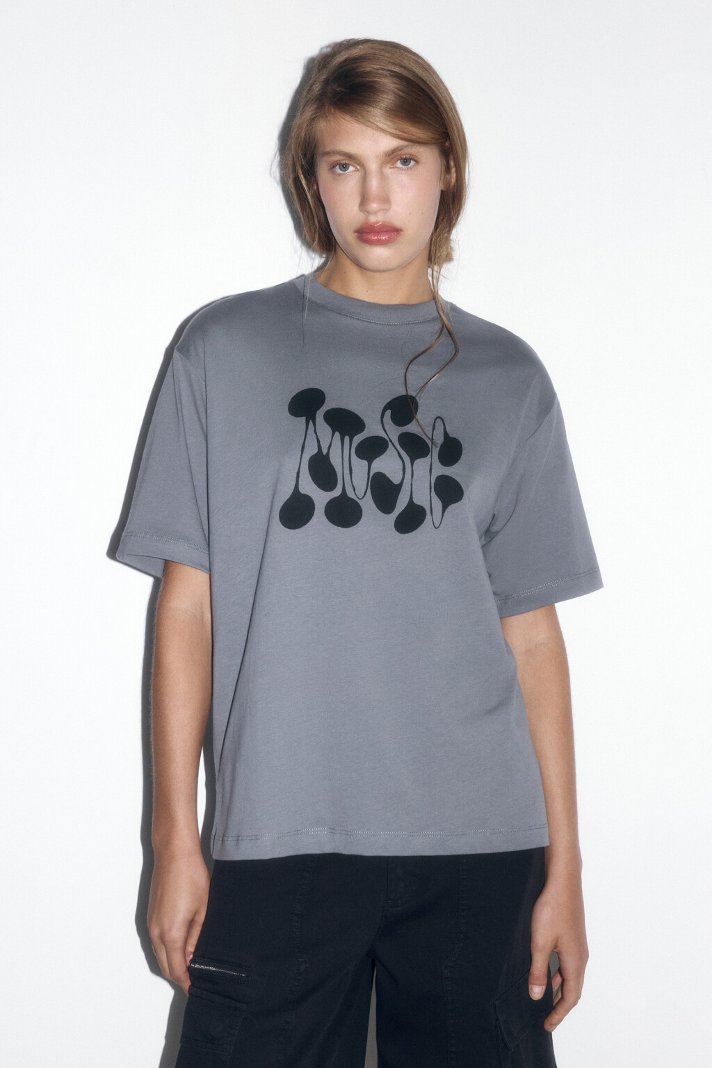 Футболка прямая хлопковая с принтом - цвет серый - 2