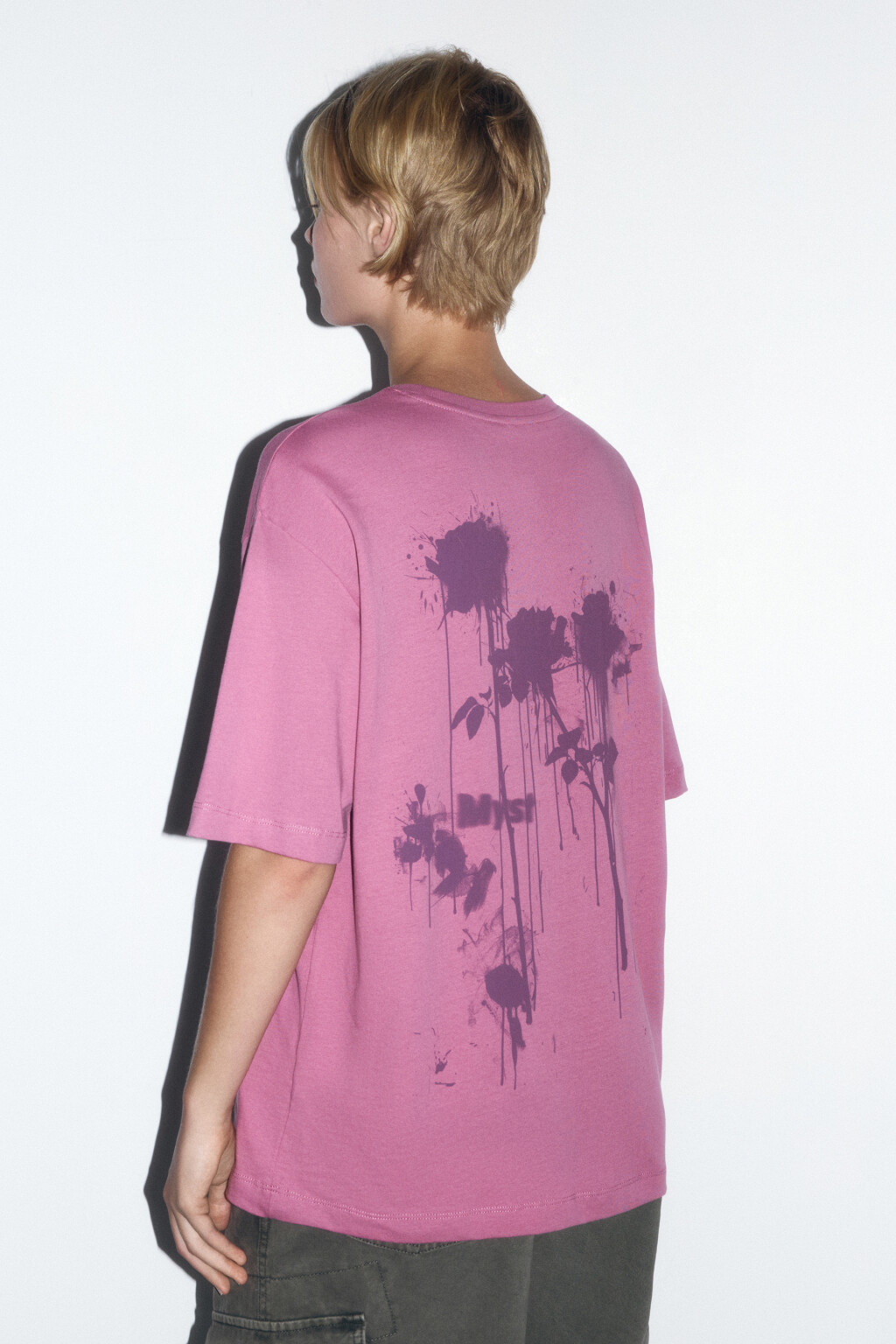 Футболка хлопковая с принтом-абстракцией - цвет розовый - 5