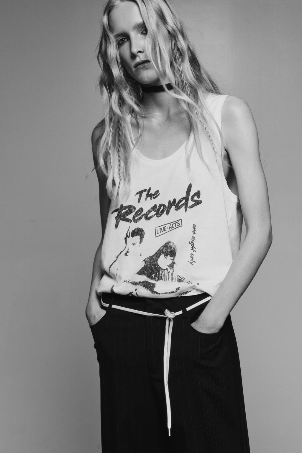 Майка хлопковая с принтом в стиле гранж - цвет белый - 1