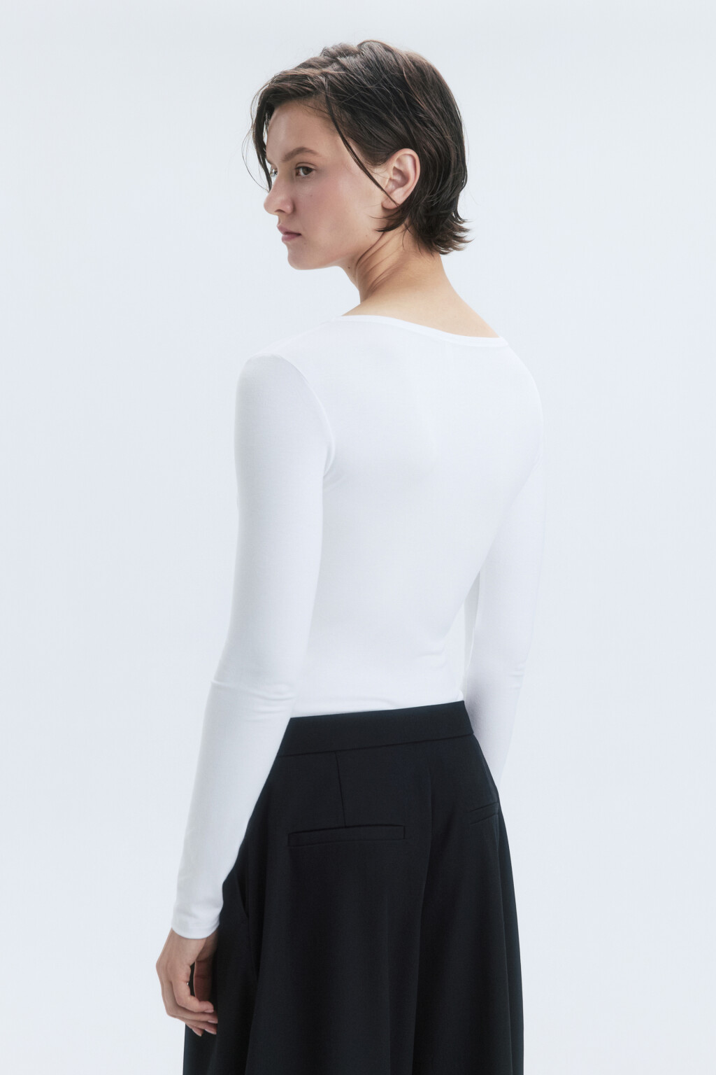 Боди-лонгслив вискозный из гладкого трикотажа - цвет белый - 4