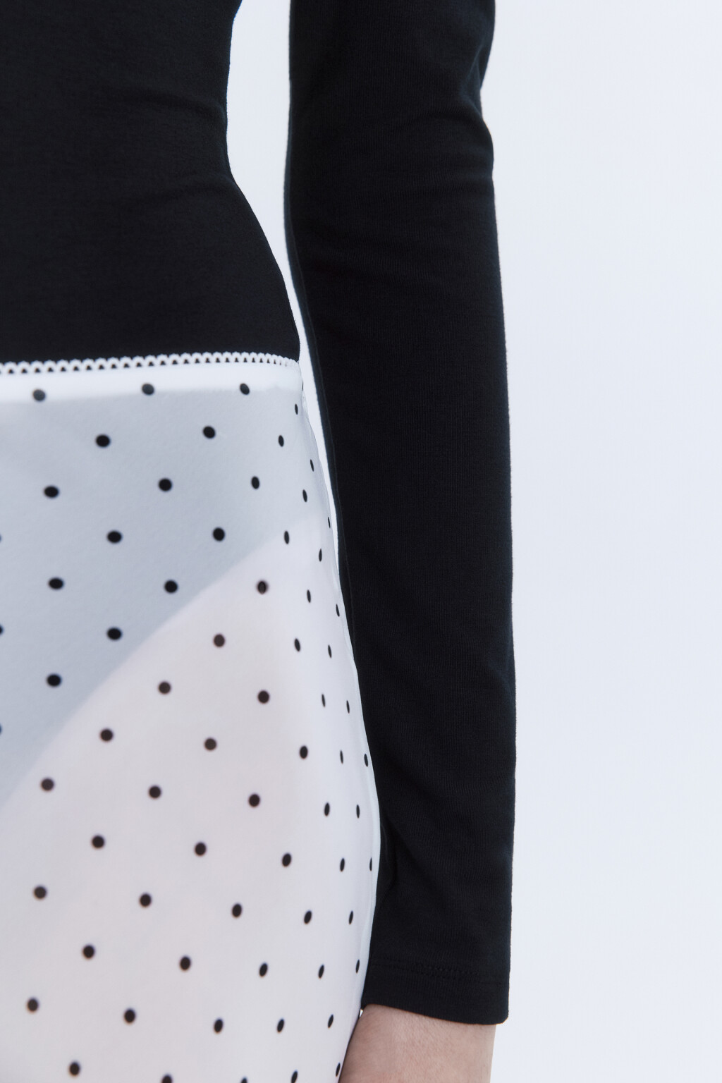 Боди-лонгслив вискозный из гладкого трикотажа - цвет черный - 7