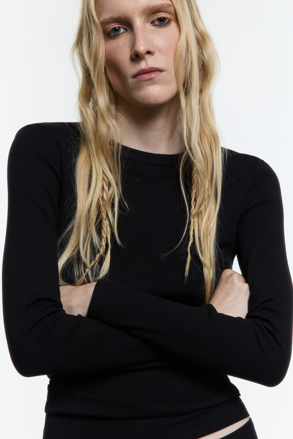 Лонгслив базовый облегающий в рубчик - цвет черный - 1