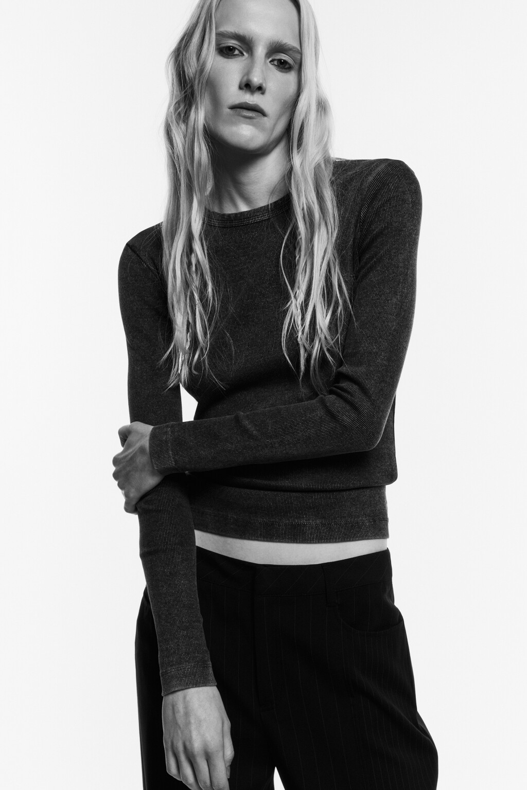 Лонгслив облегающий в рубчик с вареным эффектом - цвет серый - 1