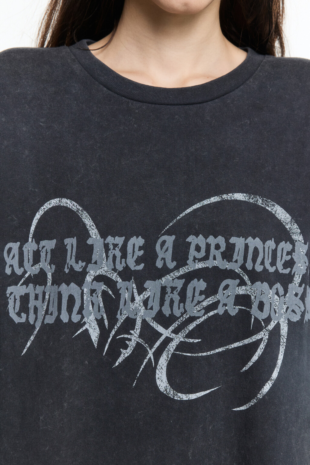 Лонгслив oversize рваный с принтом - цвет черный - 6