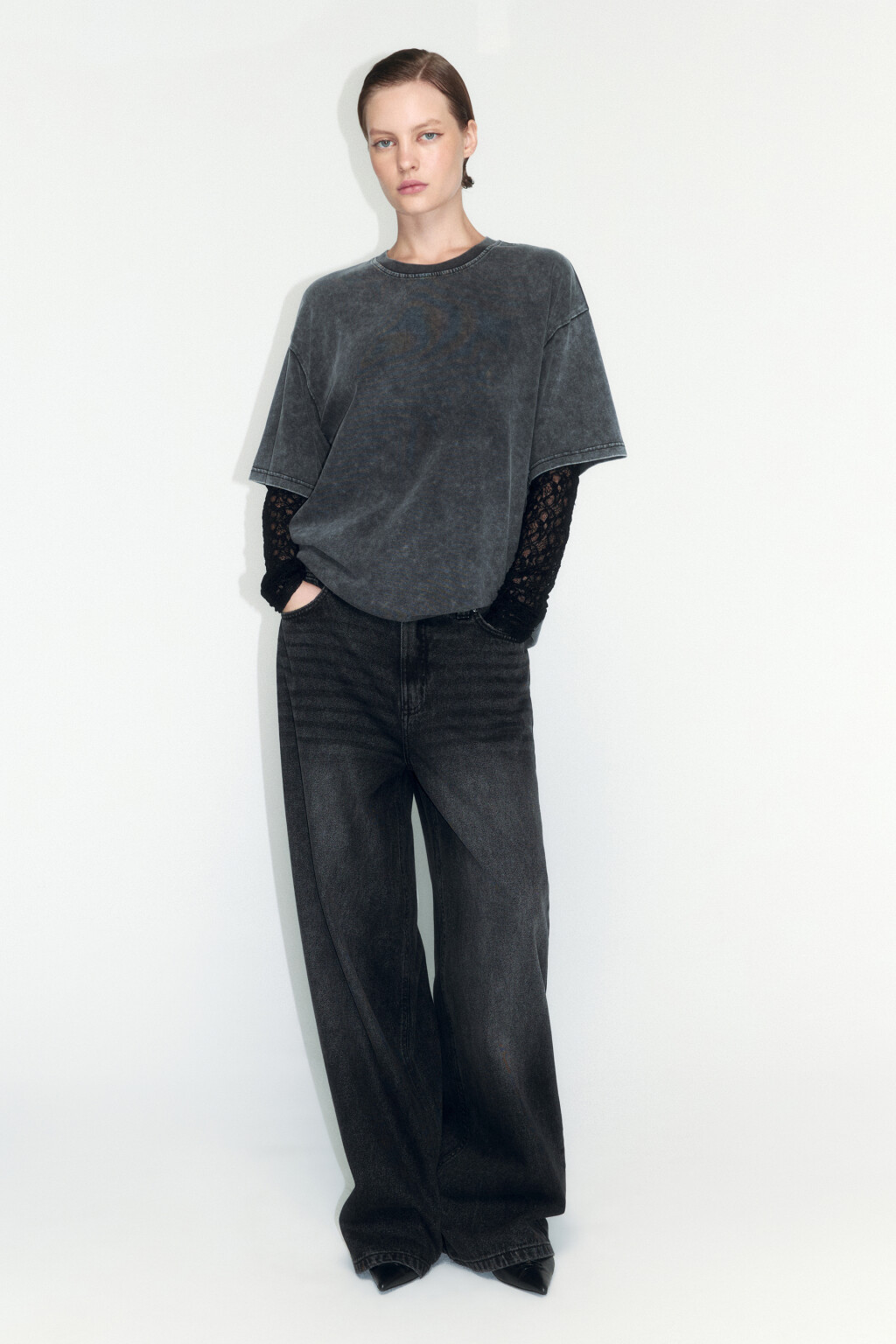 Лонгслив oversize с кружевными рукавами - цвет черный - 5