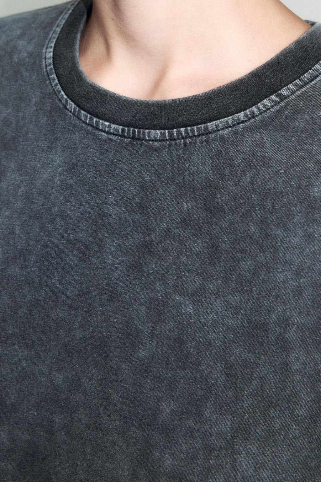 Лонгслив oversize с кружевными рукавами - цвет черный - 6