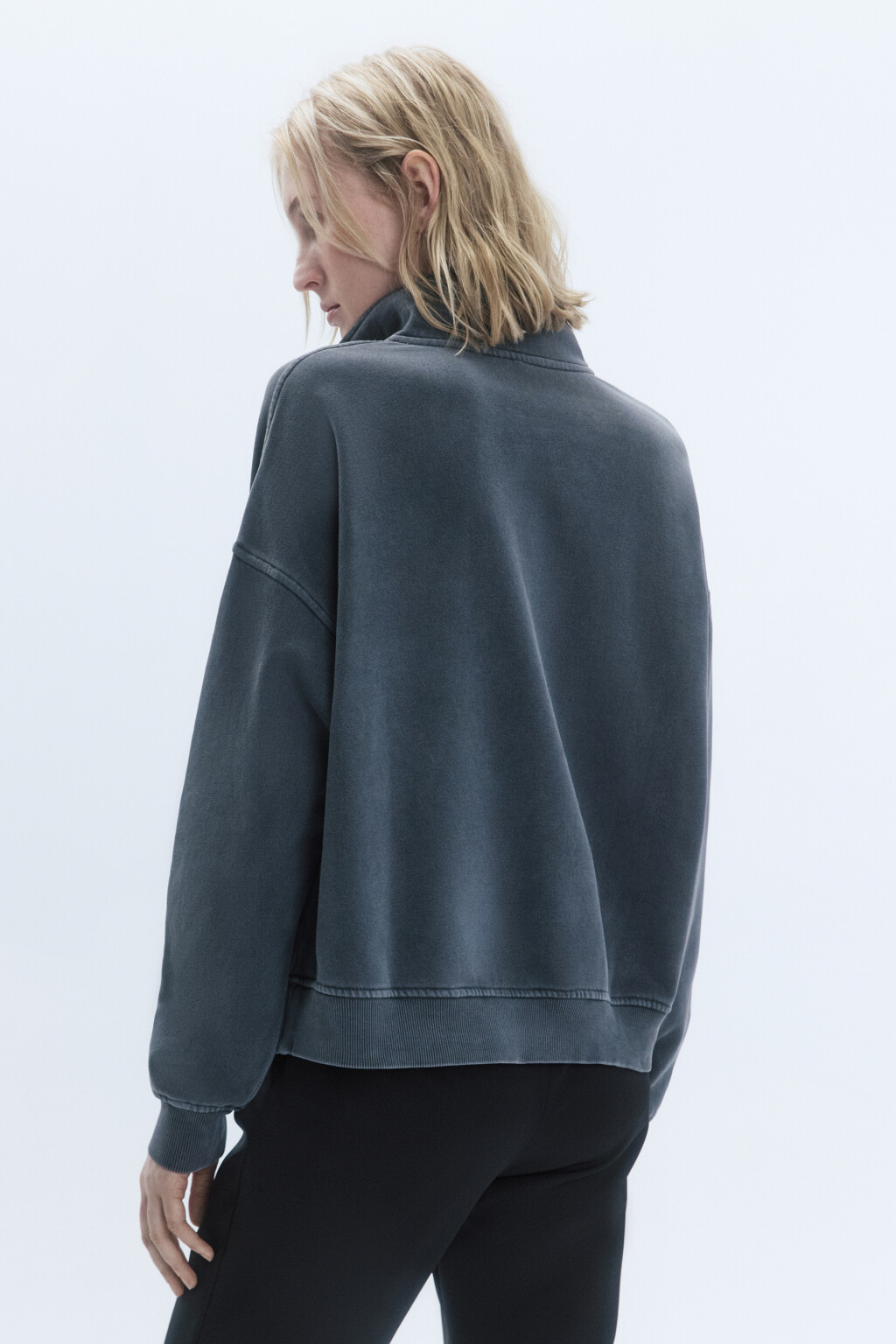 Свитшот half-zip с воротником-стойкой - цвет черный - 4