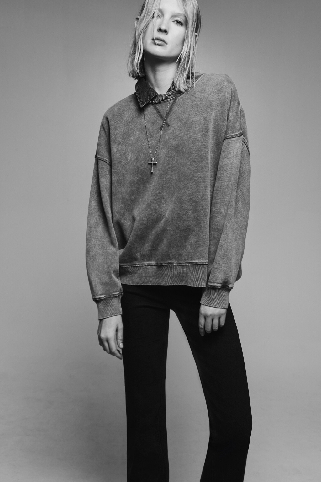 Свитшот хлопковый с вареным эффектом - цвет серый - 1