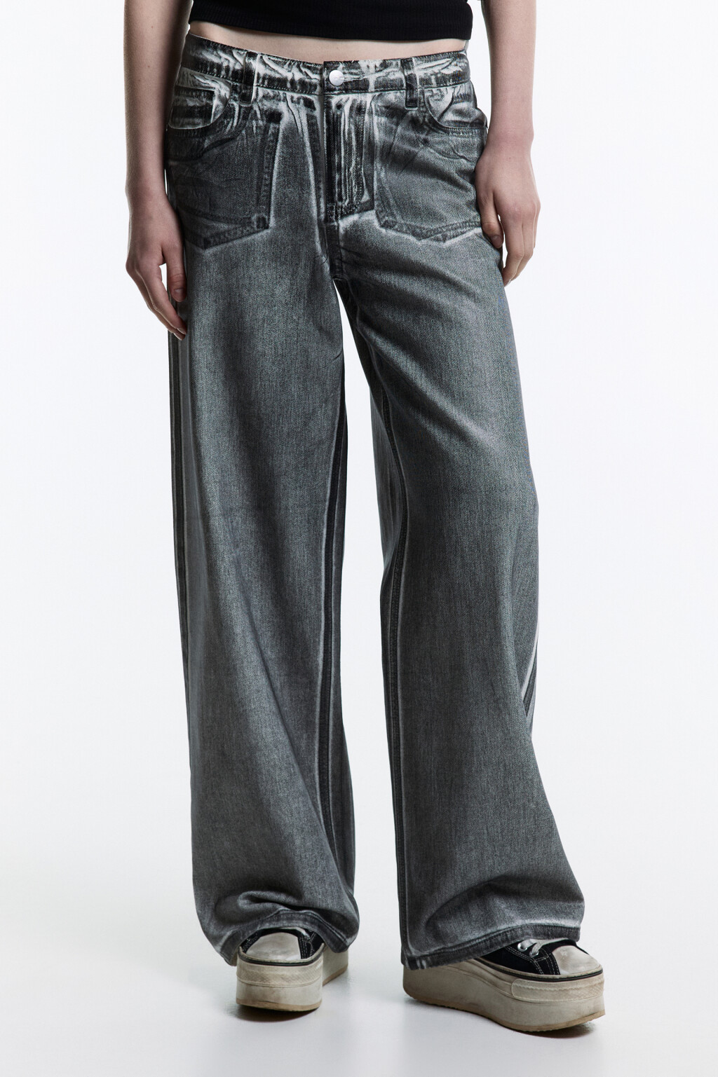 Джинсы wide широкие с черным накатом - цвет черный - 2
