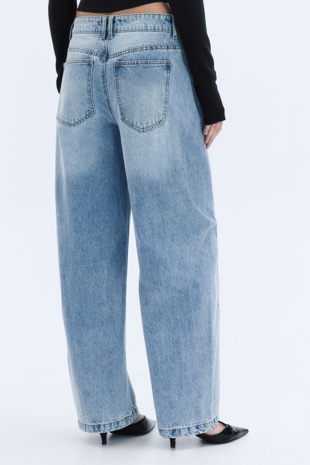 Джинсы barrel fit со средней посадкой - цвет голубой - 4