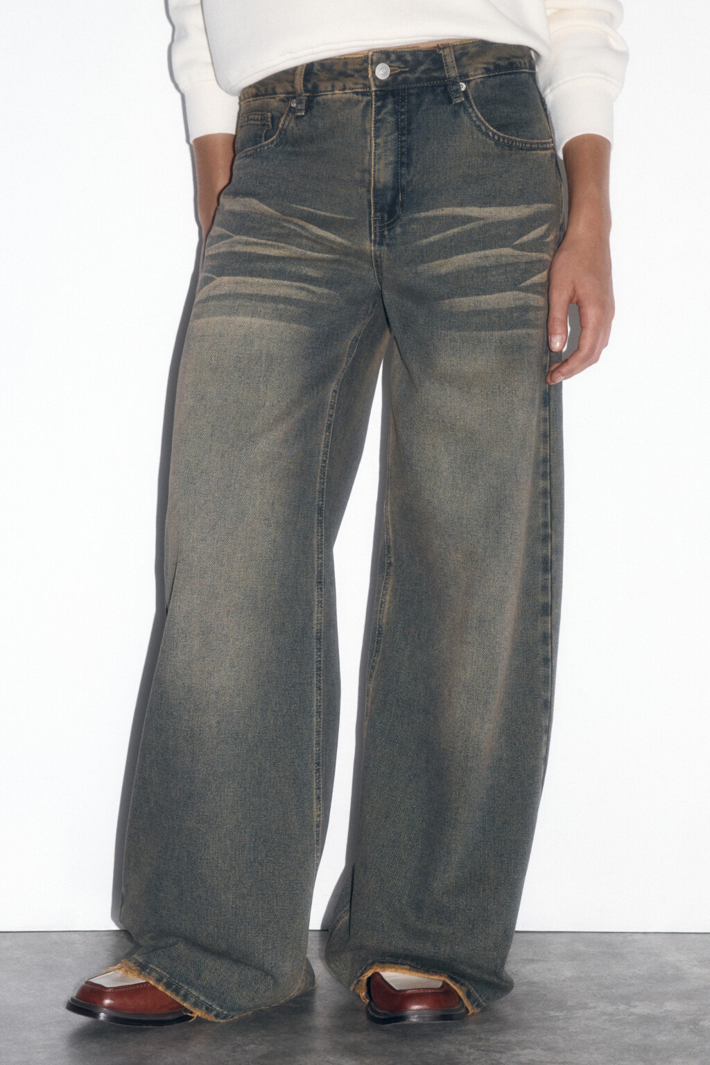 Джинсы широкие со средней посадкой - цвет бордовый - 2