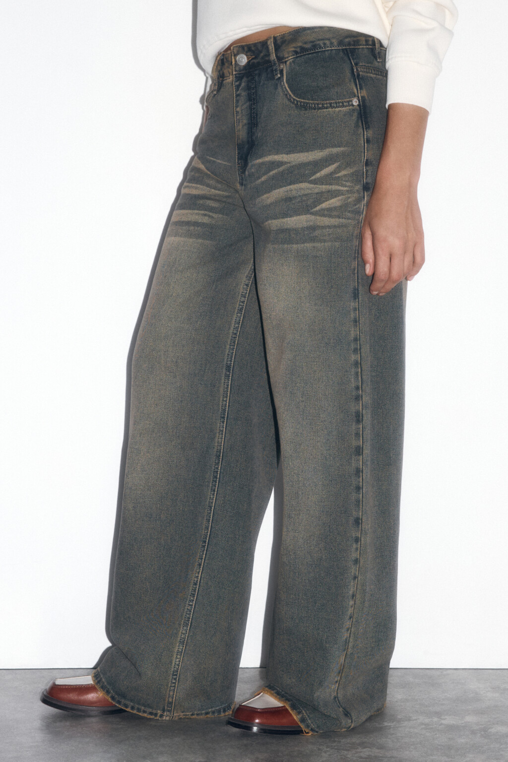 Джинсы широкие со средней посадкой - цвет бордовый - 3