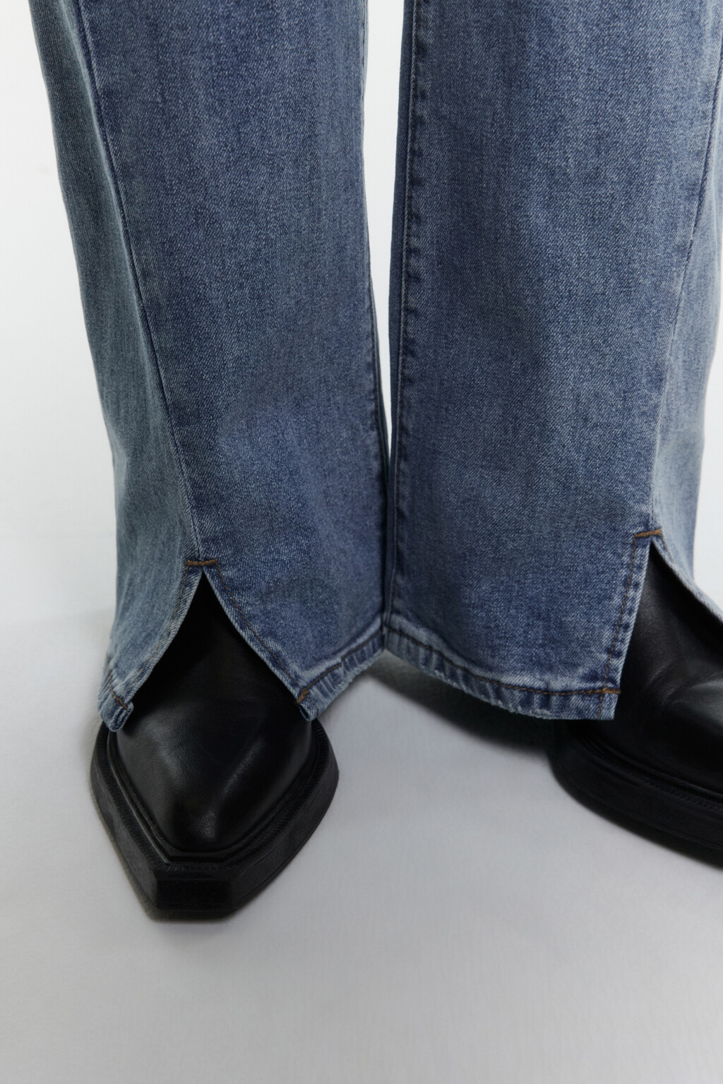 Джинсы bootcut со средней посадкой - цвет голубой - 7