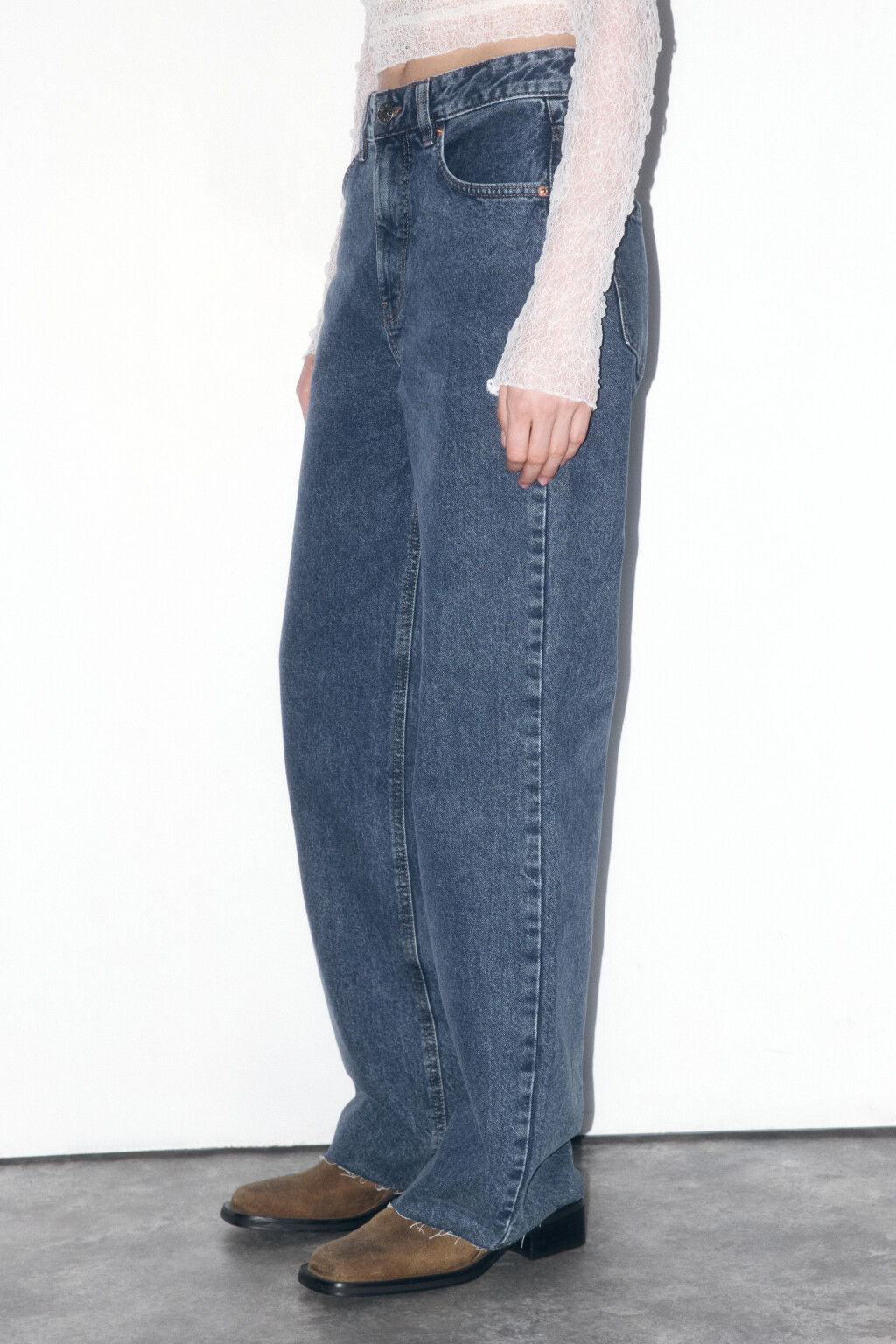 Джинсы прямые с открытыми срезами - цвет голубой - 3