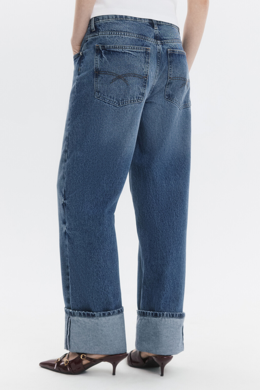 Джинсы straight fit прямые с широкими подворотами - цвет голубой - 4