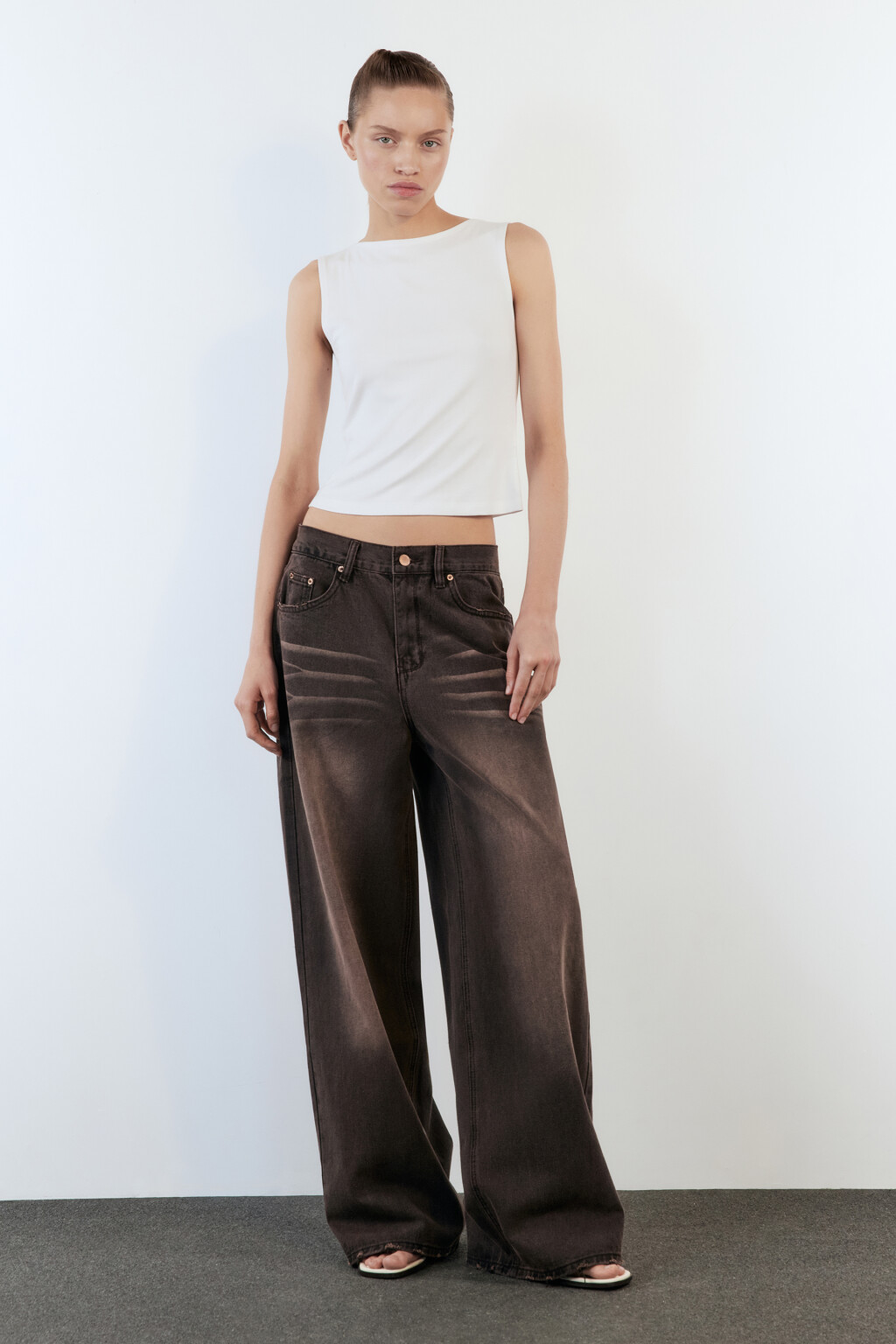 Джинсы багги с эффектом масляной стирки - цвет коричневый - 5