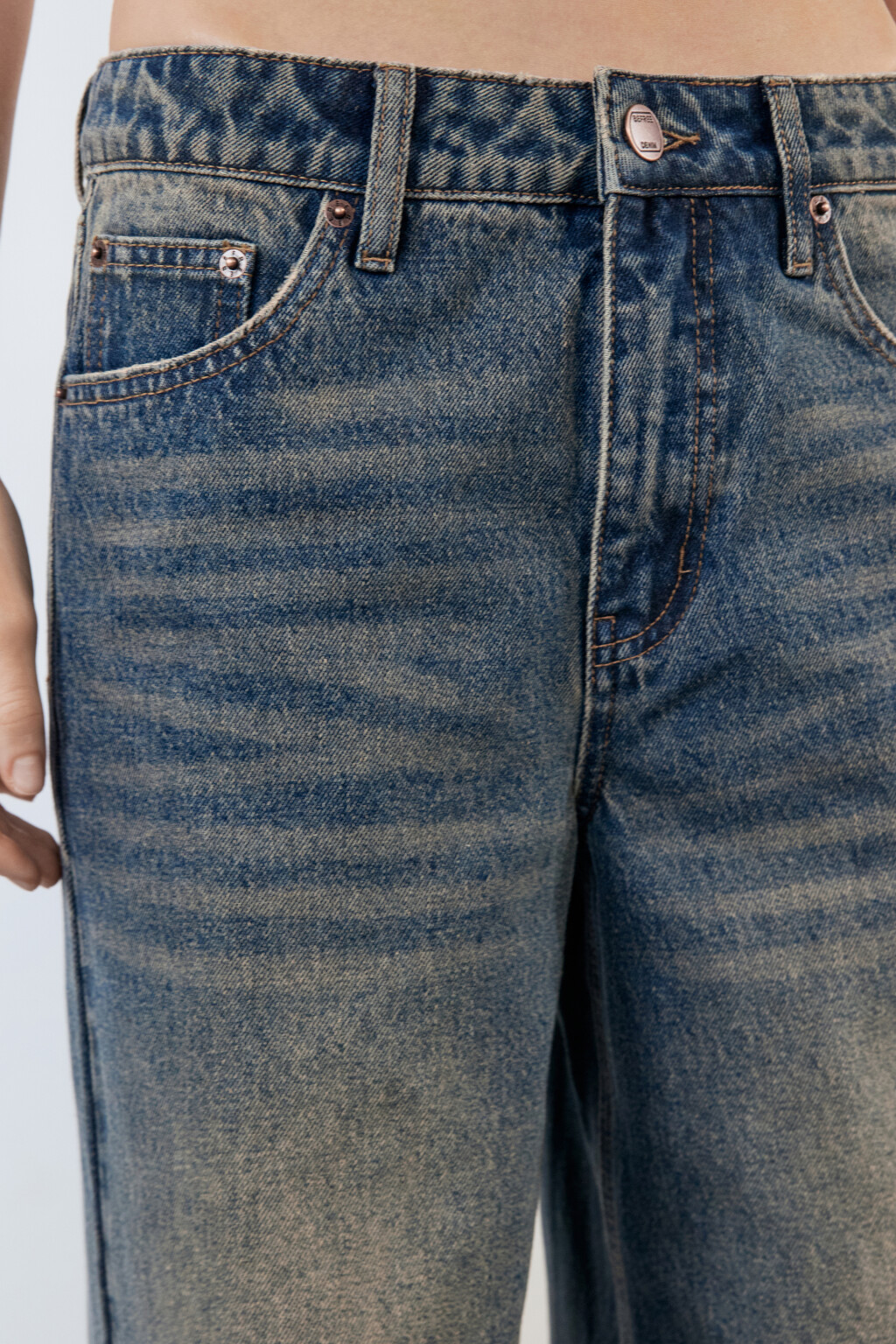 Джинсы широкие с эффектом масляной стирки - цвет бордовый - 6