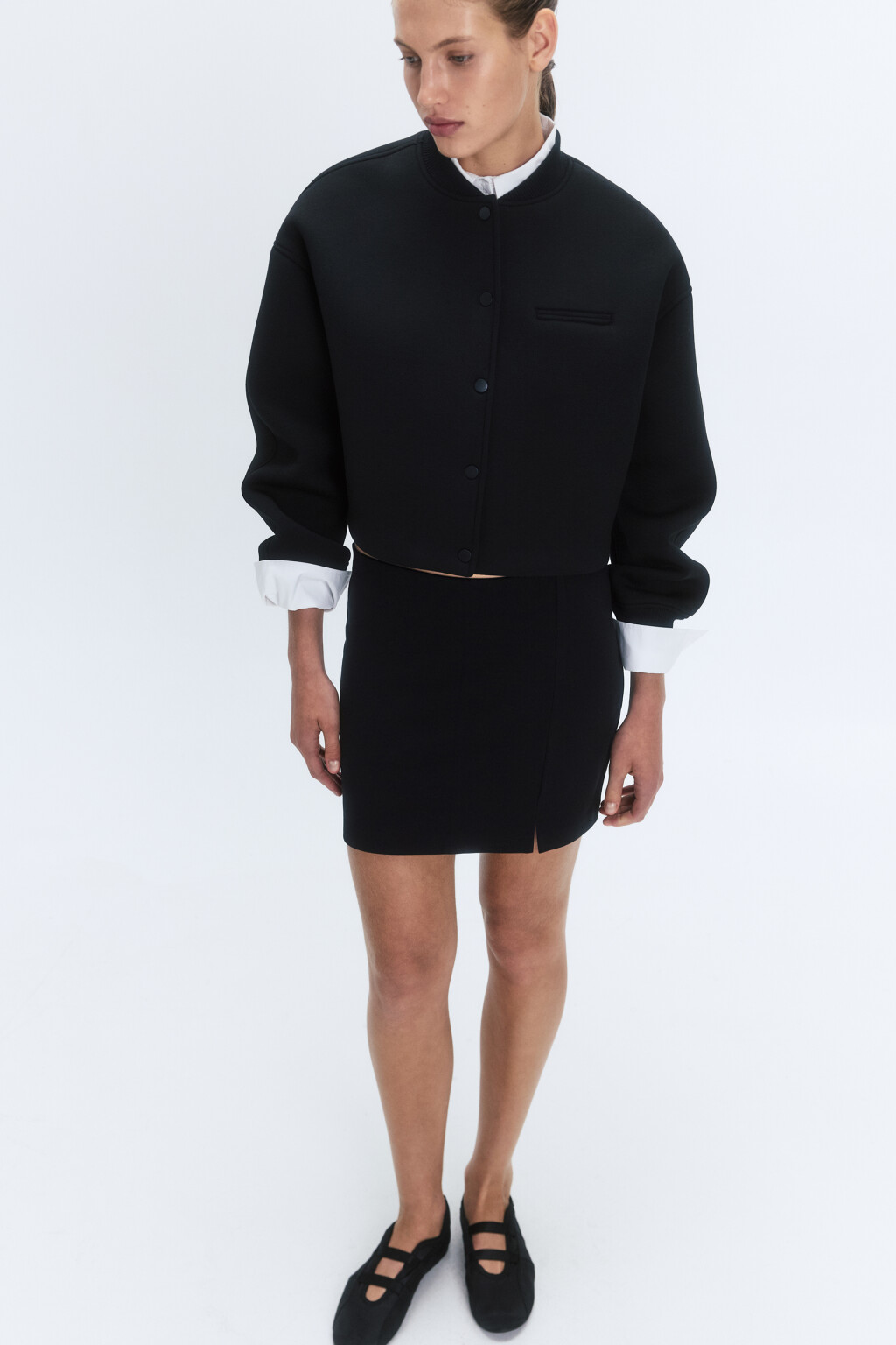 Жакет-бомбер укороченный с объемными рукавами - цвет черный - 2