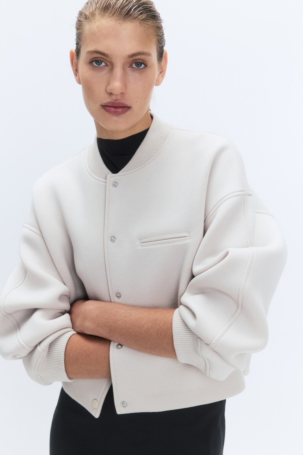 Жакет-бомбер укороченный с объемными рукавами - цвет бежевый - 2