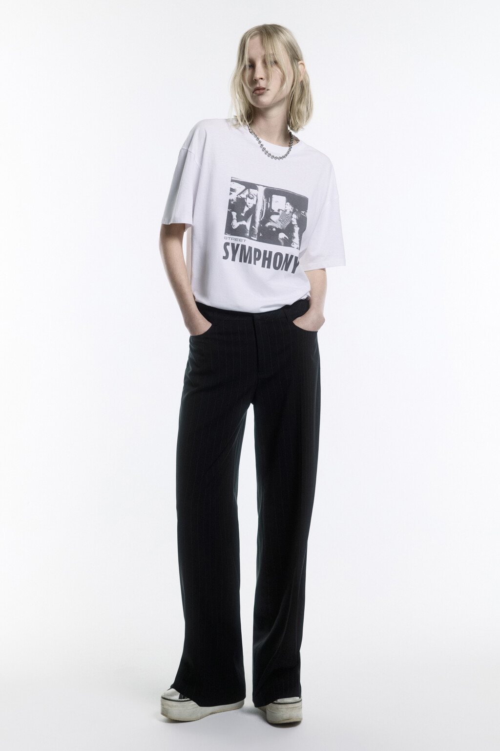 Брюки широкие костюмные в полоску - цвет черный - 5