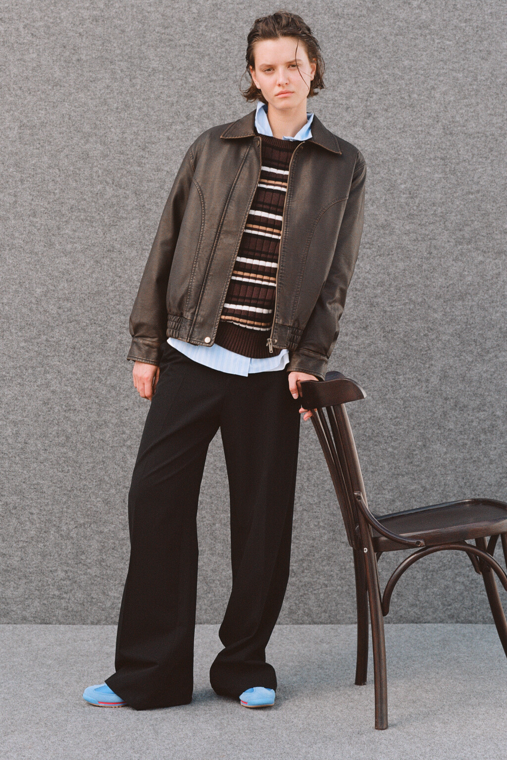 Брюки широкие костюмные с высокой посадкой - цвет черный - 8