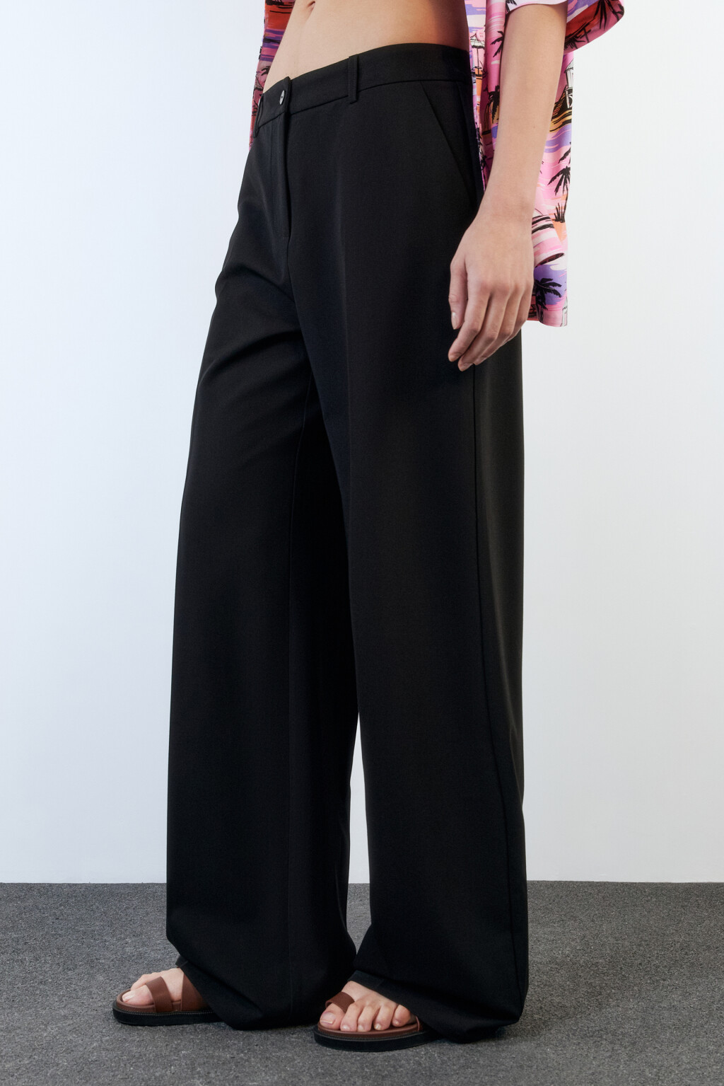 Брюки широкие костюмные с высокой посадкой - цвет черный - 3