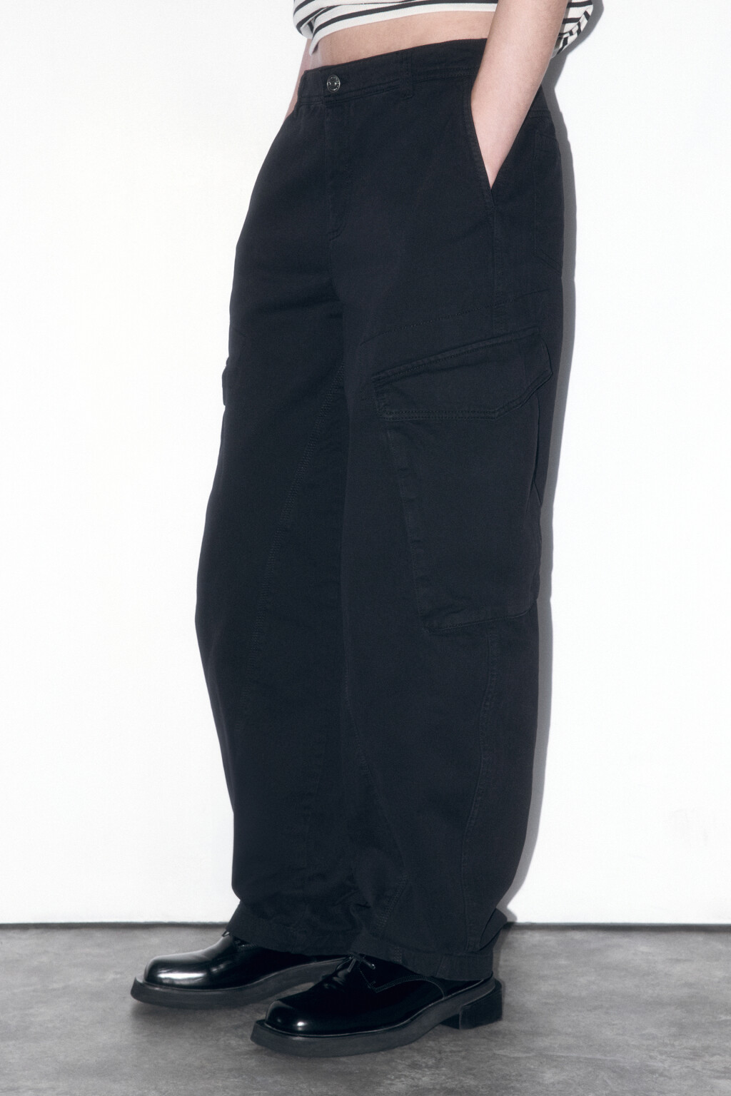 Брюки-багги твиловые с вареным эффектом - цвет черный - 2