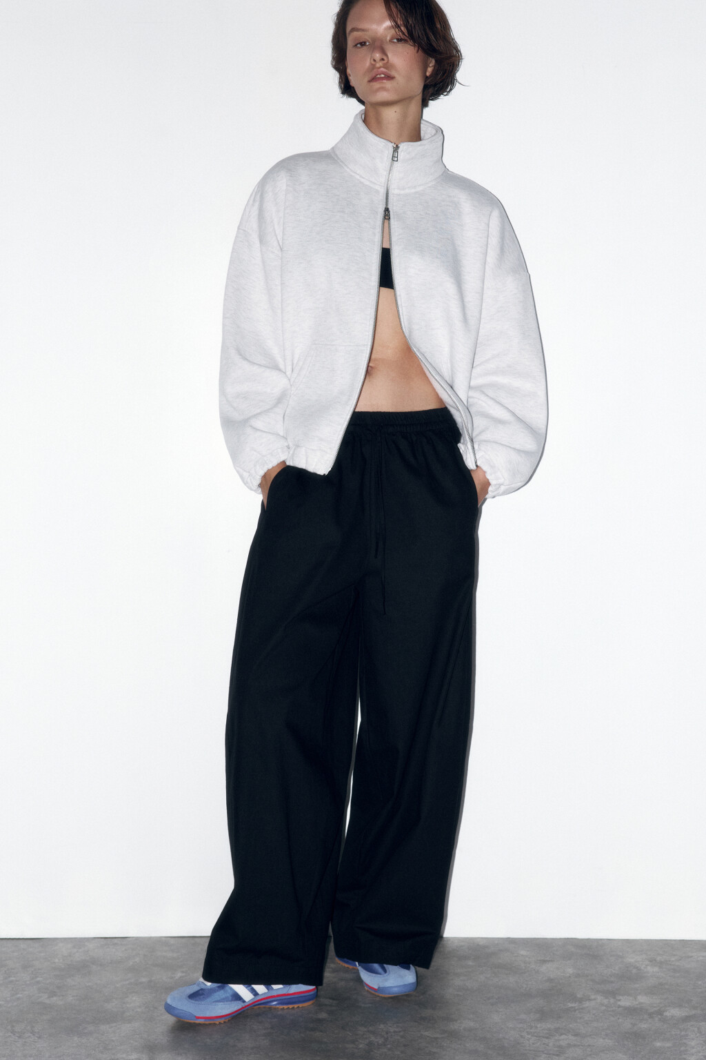 Брюки широкие с поясом на завязках - цвет черный - 1