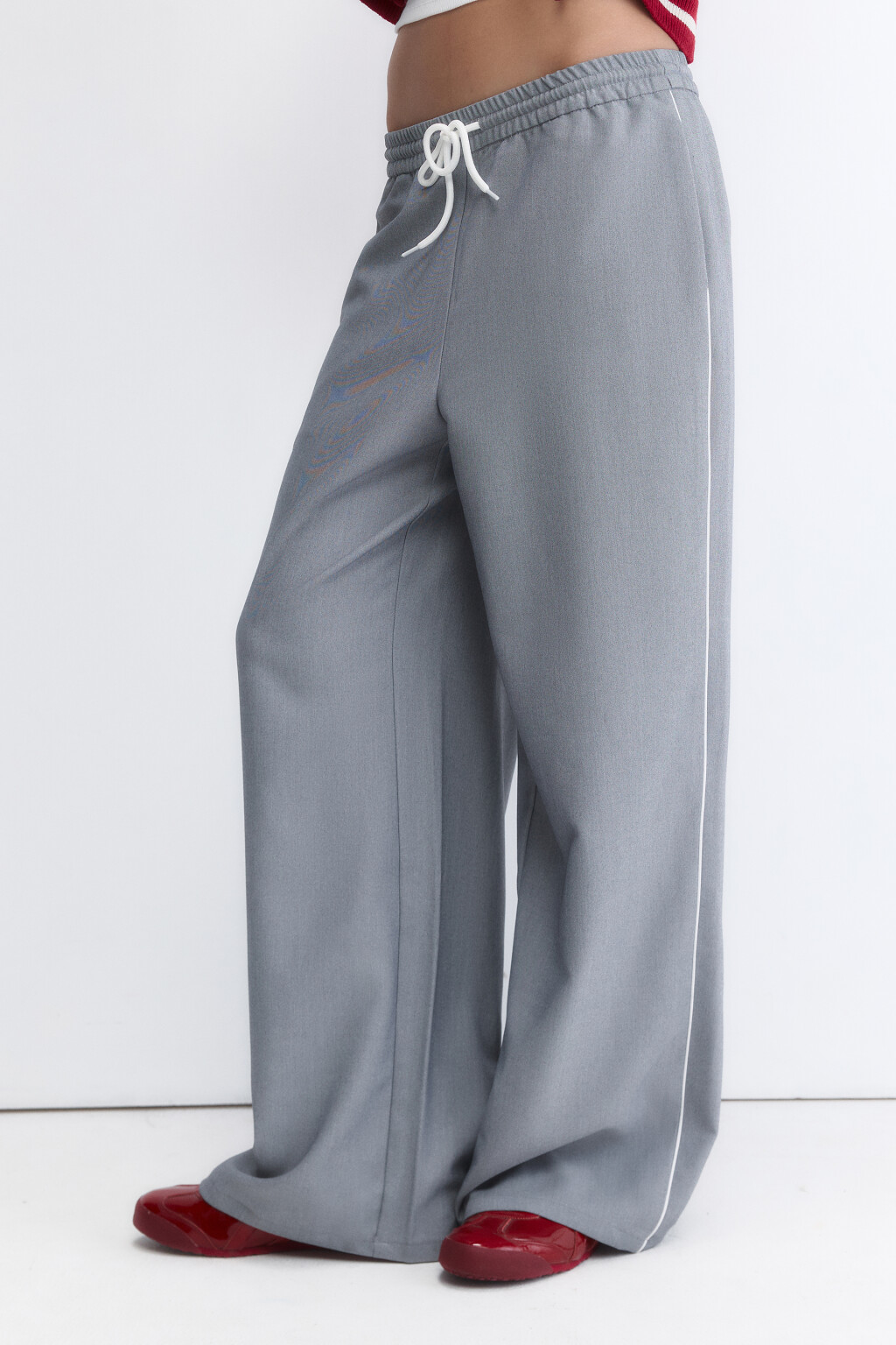 Брюки широкие с тонкими лампасами - цвет серый - 4
