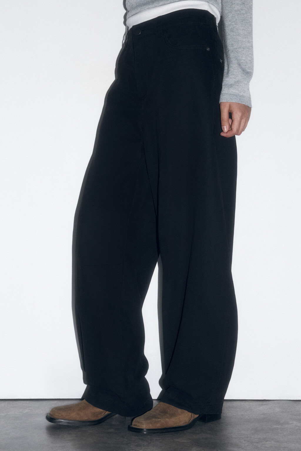 Брюки barrel fit из твиловой ткани - цвет черный - 3