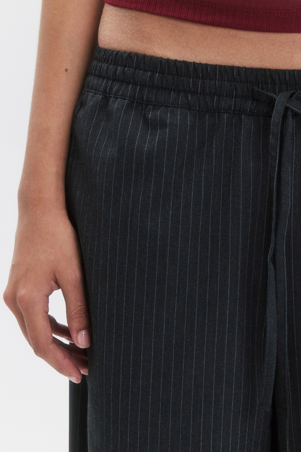 Брюки широкие в полоску с поясом на завязках - цвет черный - 5