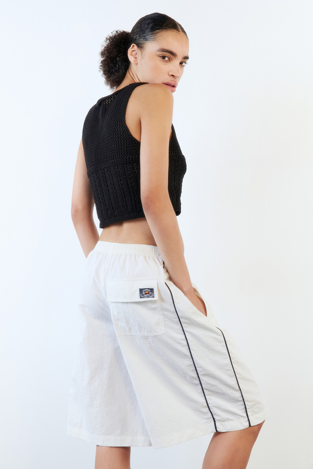 Шорты спортивные с лампасами - цвет белый - 2