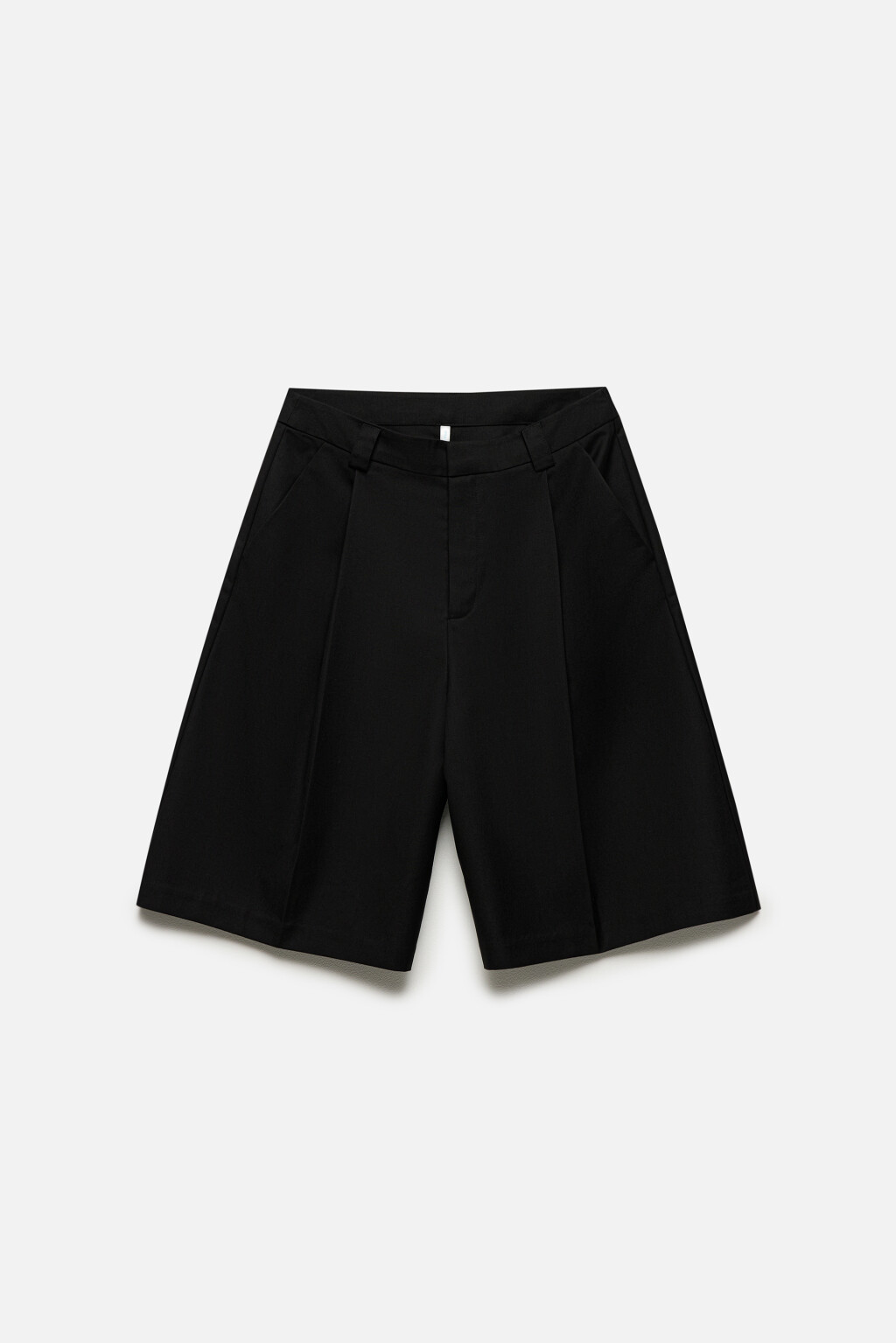 Шорты-бермуды широкие с защипами на поясе - цвет черный - 9