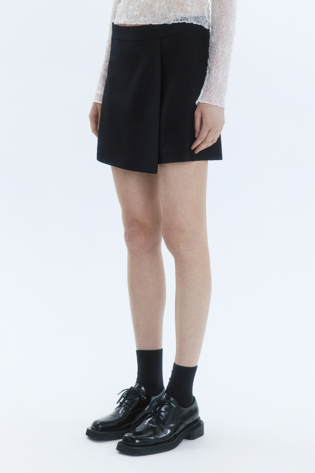 Юбка-шорты костюмная с запахом - цвет черный - 3