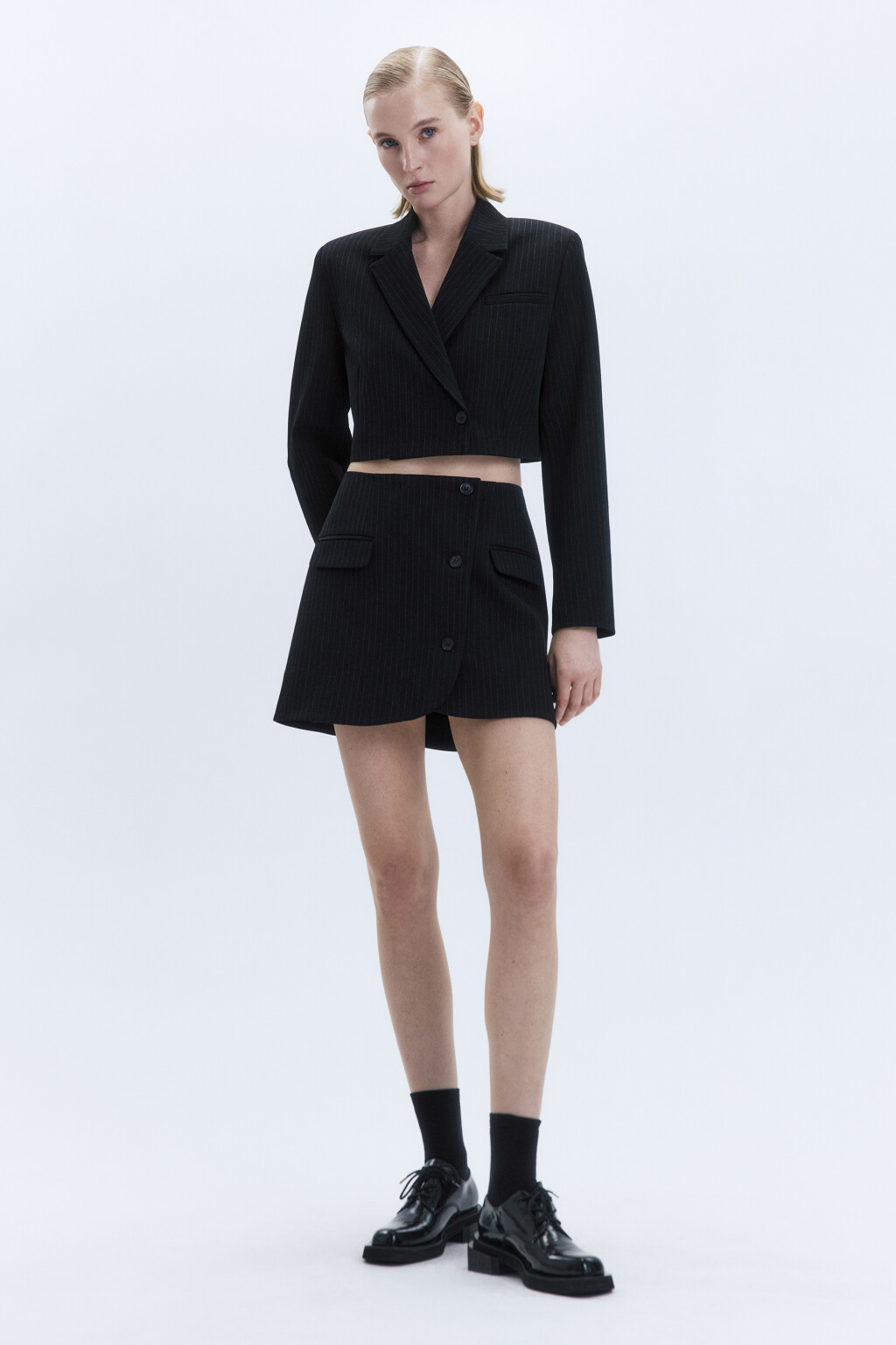 Юбка-трапеция мини костюмная в полоску - цвет черный - 5