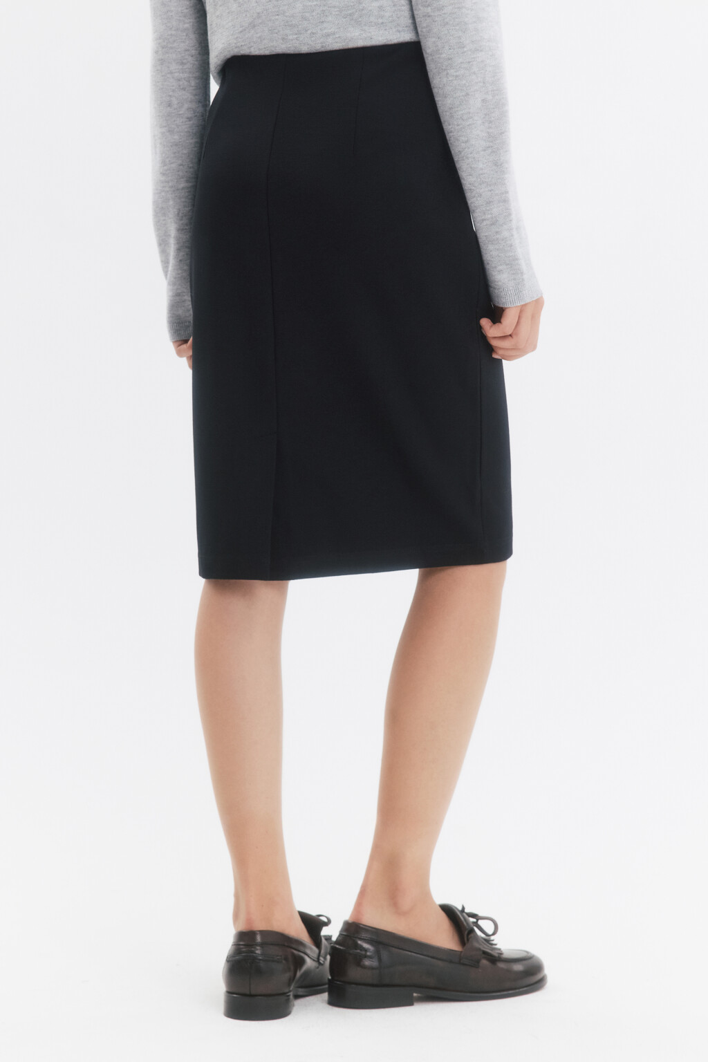 Юбка до колена облегающая с разрезом - цвет черный - 4