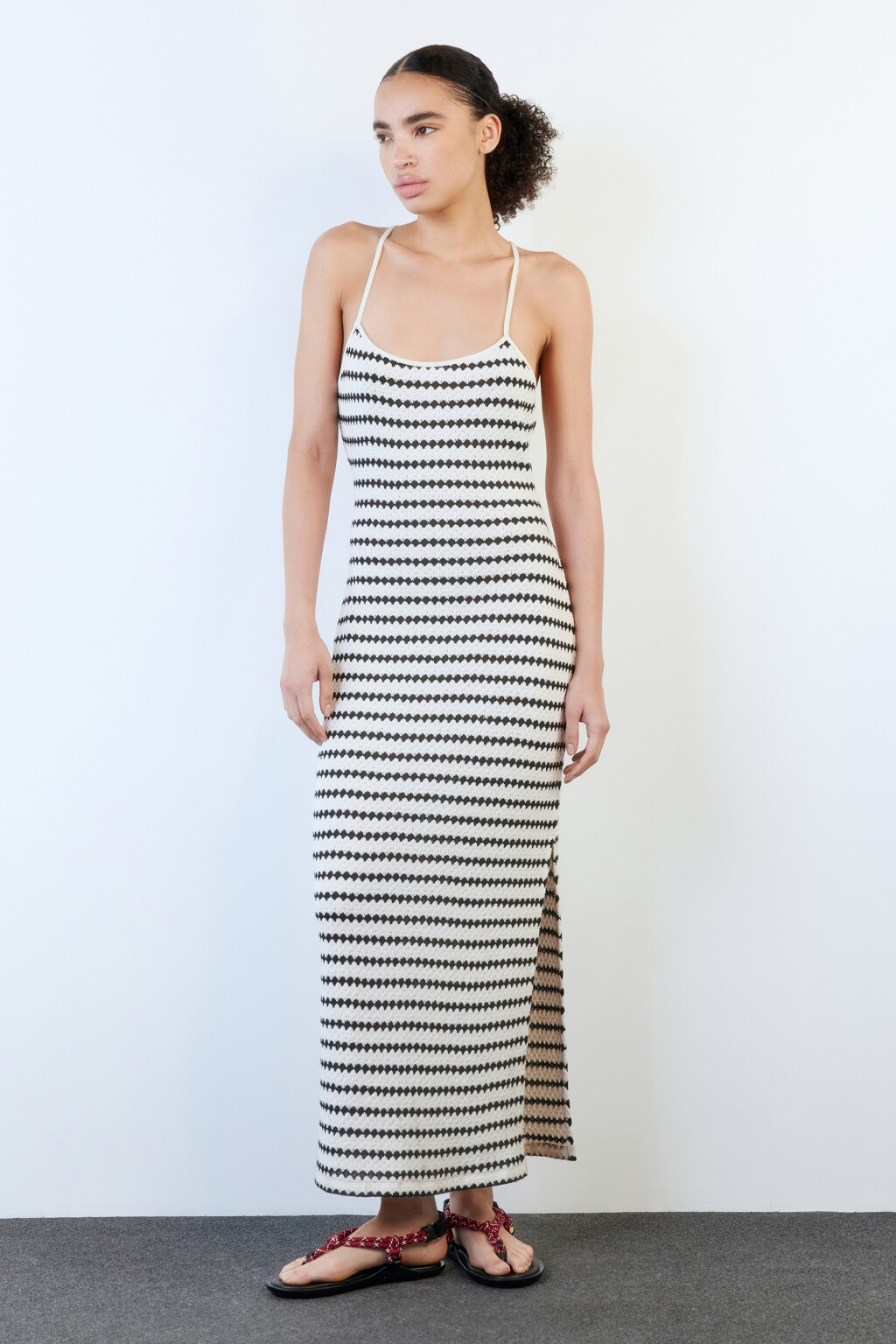 Платье миди облегающее в полоску - цвет черный - 2