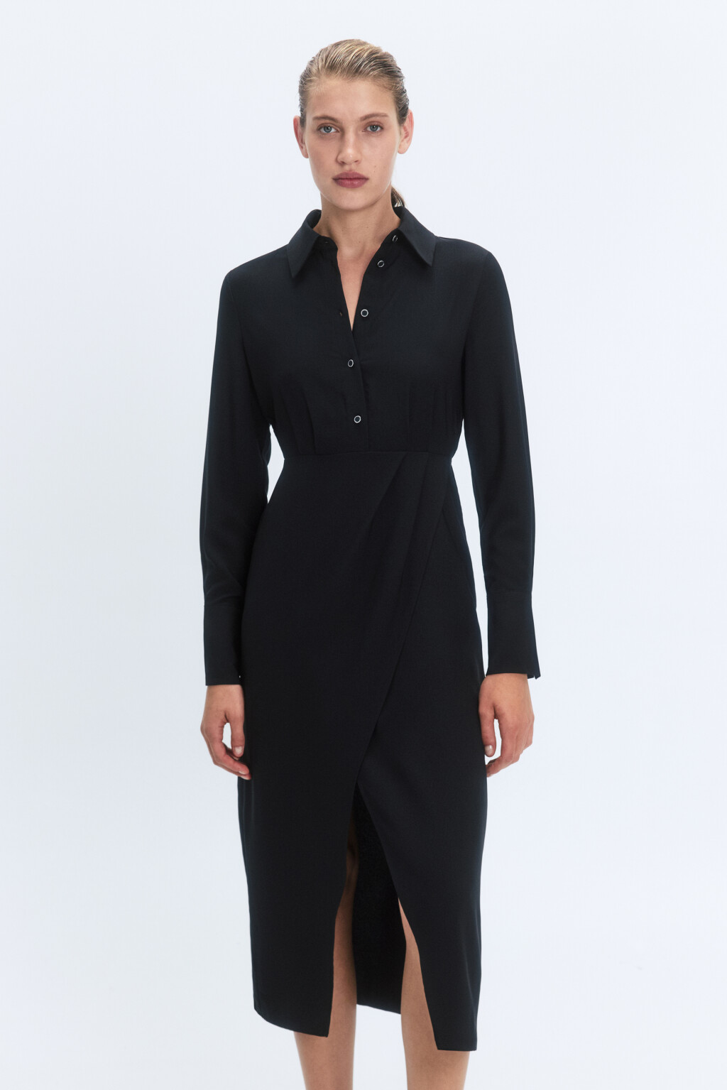Платье-рубашка миди с асимметричным запахом - цвет черный - 8
