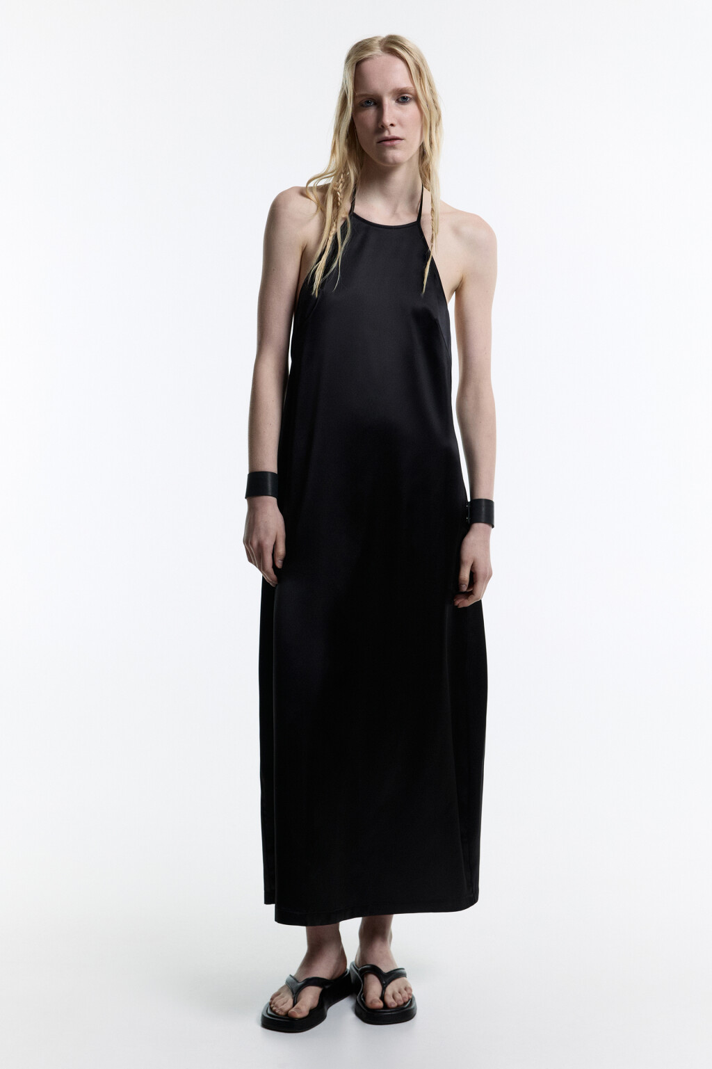 Платье-комбинация атласное с завязками на шее - цвет черный - 3