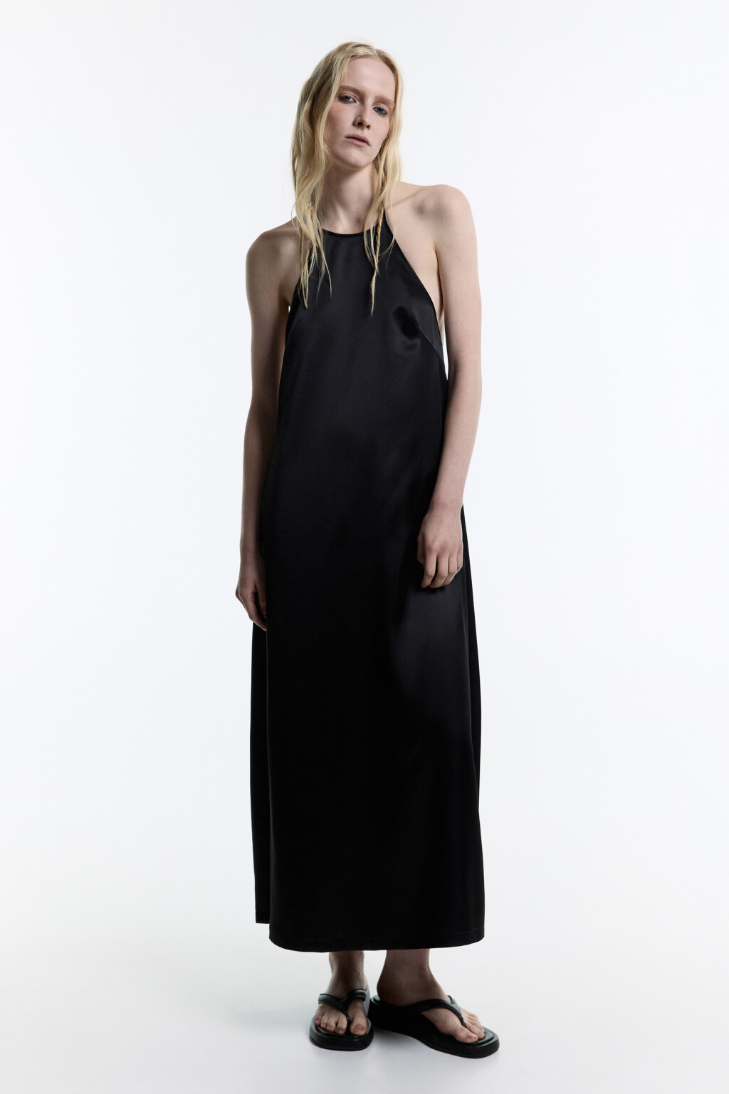 Платье-комбинация атласное с завязками на шее - цвет черный - 6