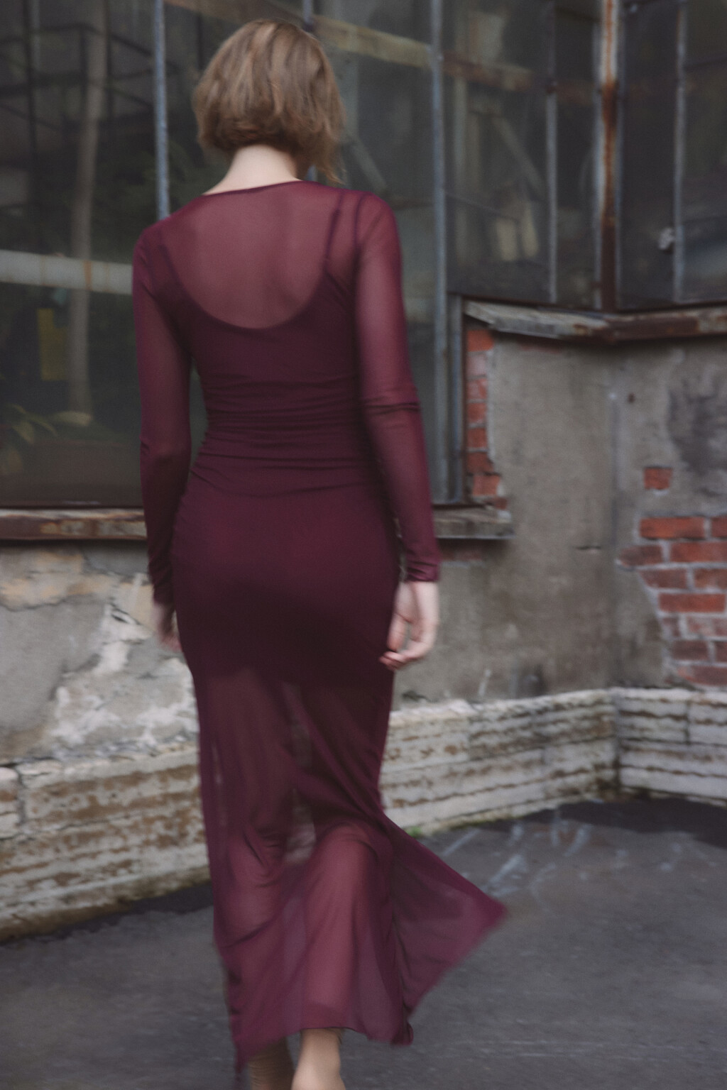 Платье макси сетчатое с подкладкой-майкой - цвет бордовый - 9