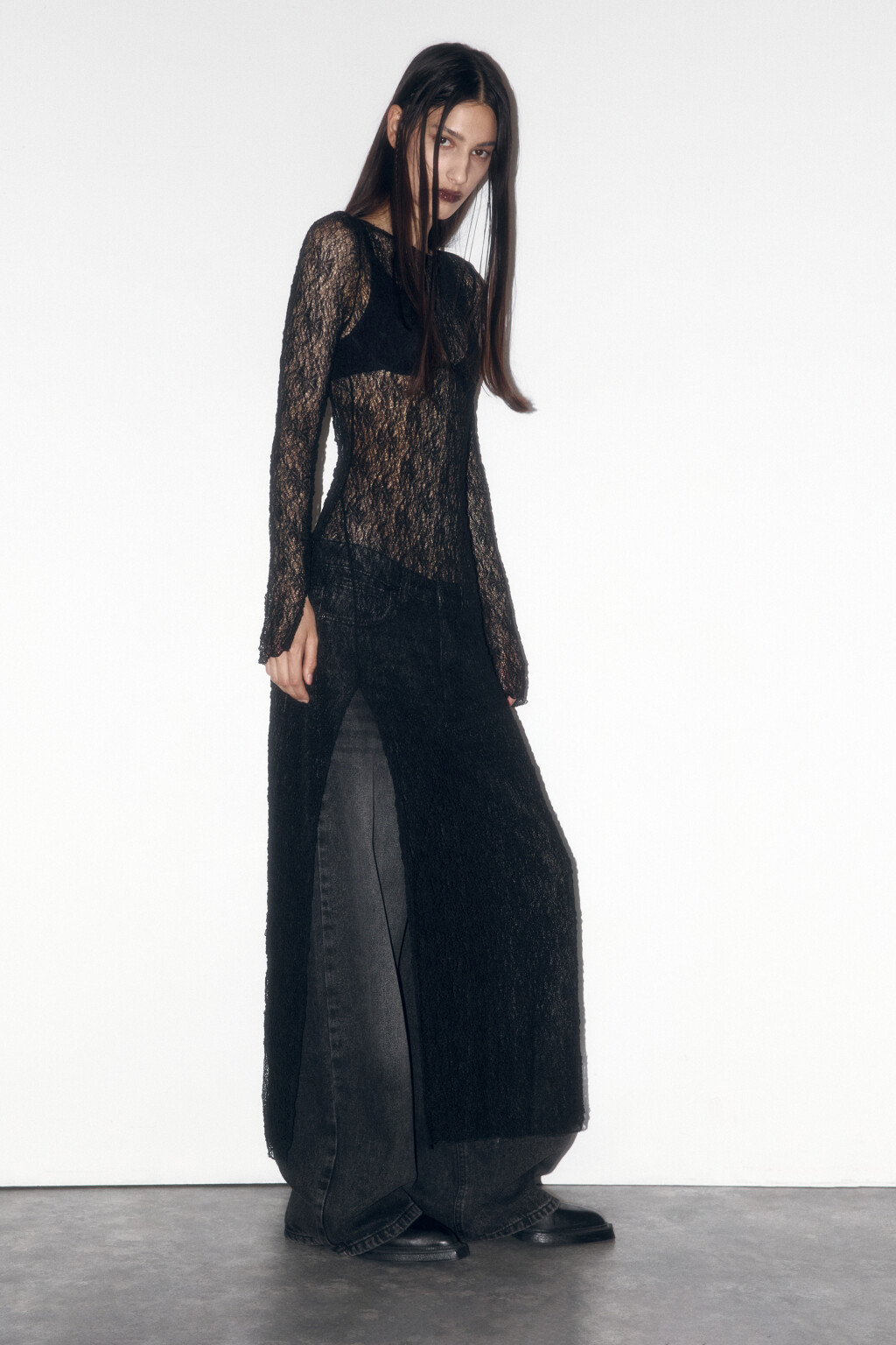 Платье макси облегающее из кружева - цвет черный - 1