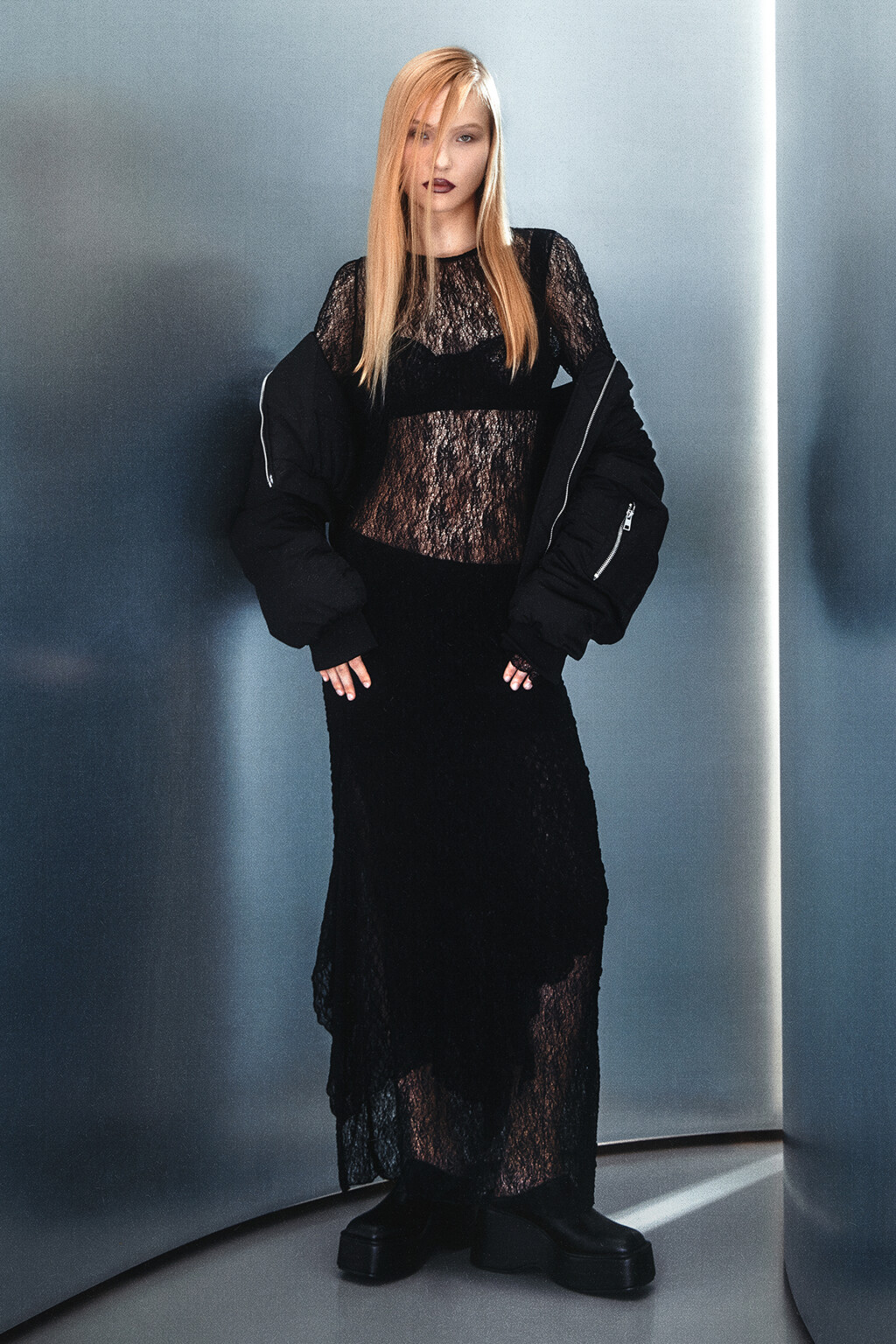 Платье макси облегающее из кружева - цвет черный - 8