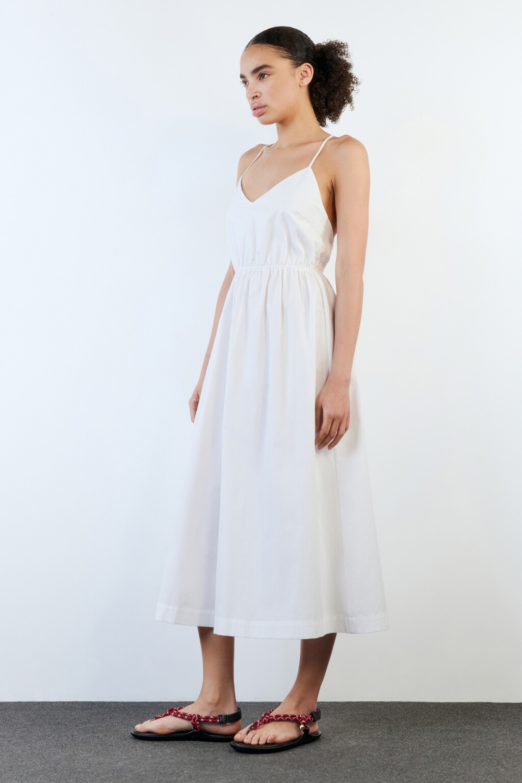 Платье-сарафан миди с открытой спиной - цвет белый - 4