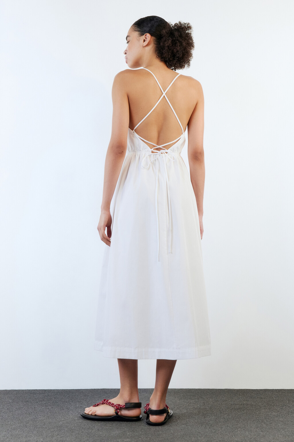 Платье-сарафан миди с открытой спиной - цвет белый - 5