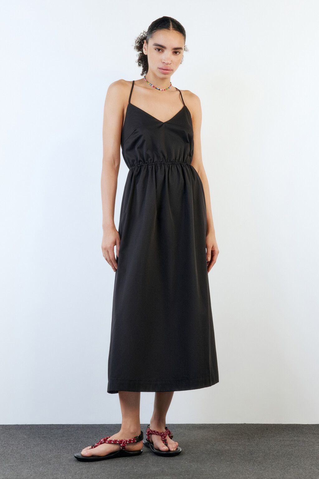 Платье-сарафан миди с открытой спиной - цвет черный - 6